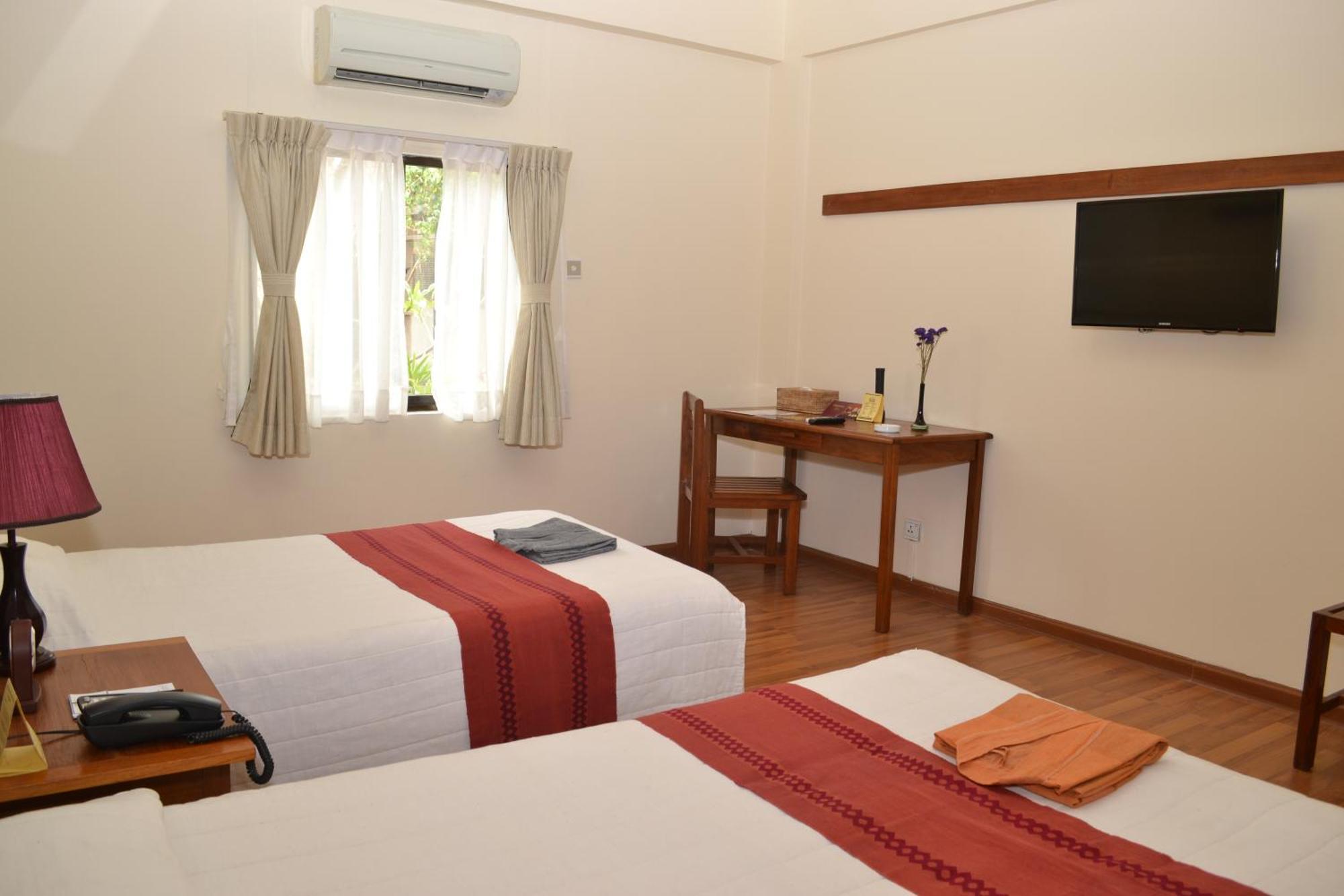 Bagan Thiripyitsaya Sanctuary Resort Buitenkant foto