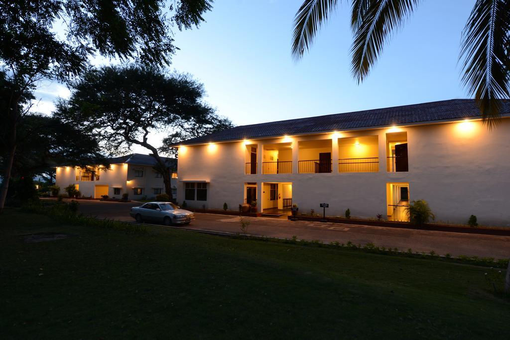 Bagan Thiripyitsaya Sanctuary Resort Buitenkant foto